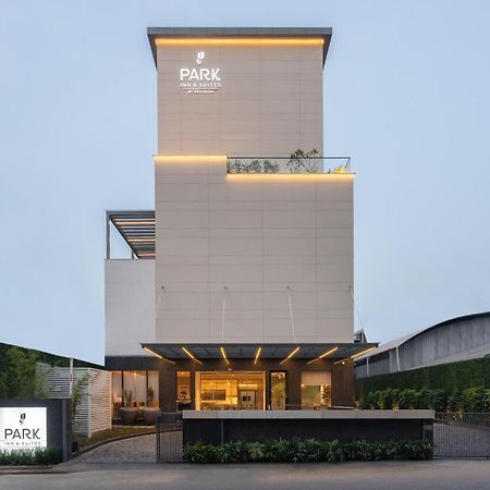 Park Inn & Suites By Radisson Thrissur East Fort 외부 사진