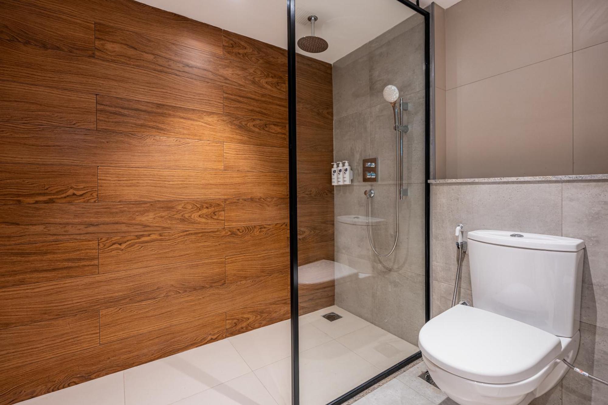 Park Inn & Suites By Radisson Thrissur East Fort 외부 사진