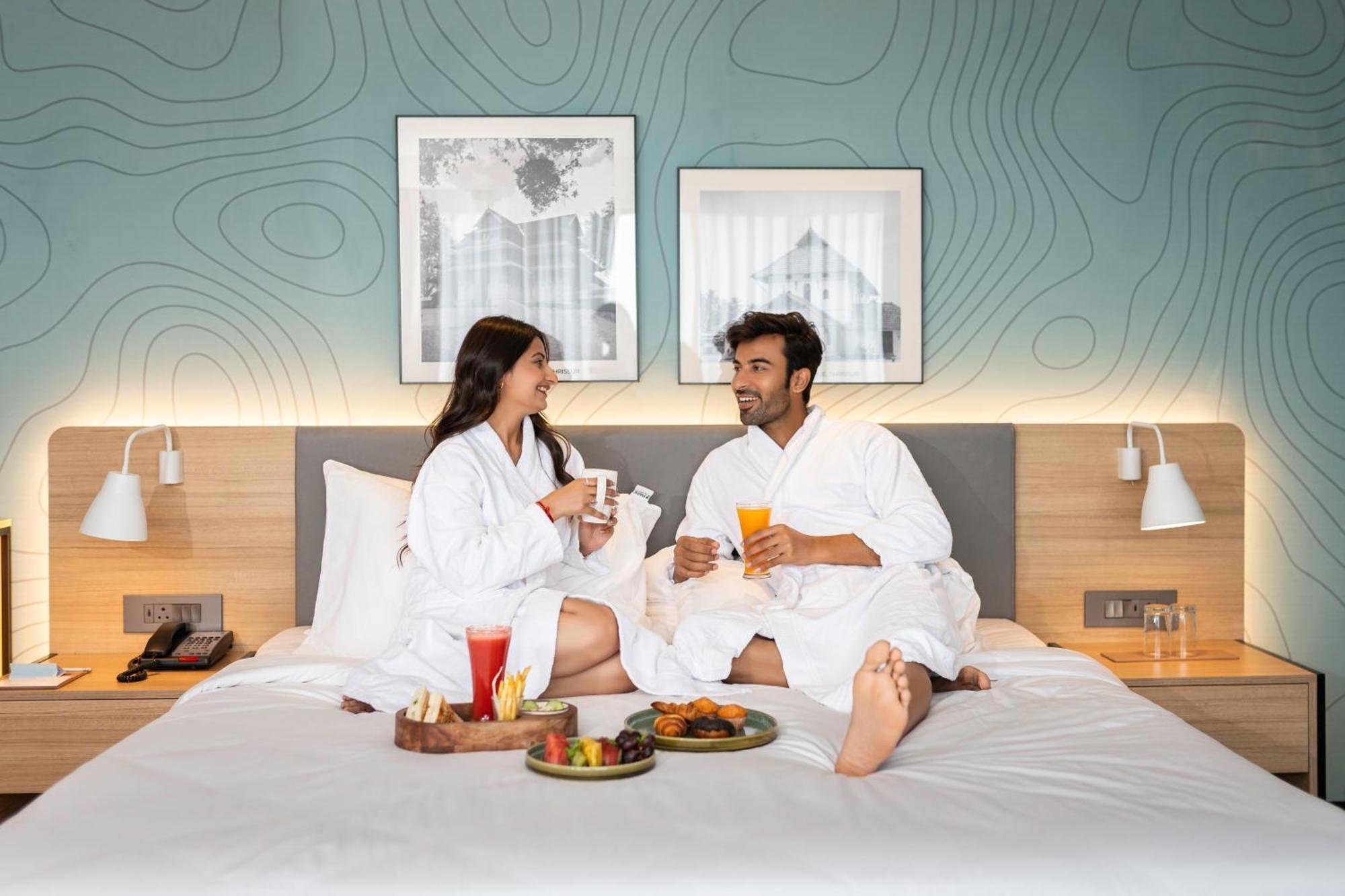 Park Inn & Suites By Radisson Thrissur East Fort 외부 사진